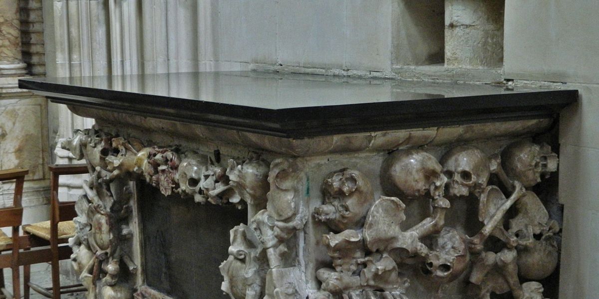 Dean Fotherby’s Tomb and Memento Mori