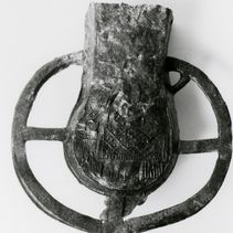 A Flask for the Journey: a Becket Ampulla (picture-this)